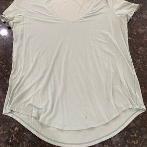 Lululemon love tee bundle of 2